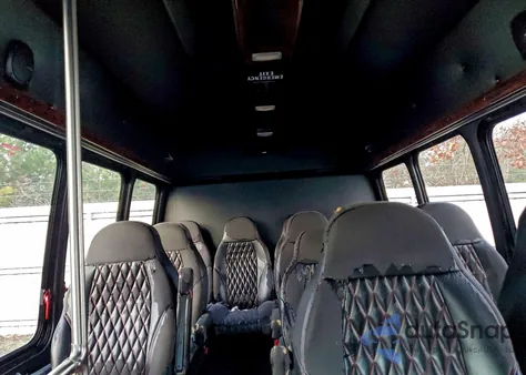 2015 Ford Econoline E350 Super Duty Cutaway Van from USA, damaged, VIN 1FDWE3FL2FDA23100